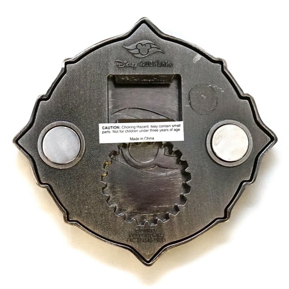 Disney Cruise Line 2019 Logo Bottle Opener Magnet - Picture 2 of 2